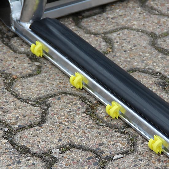 But junior 5x2 m Sport-Thieme® « Safety », entièrement soudé avec PlayersProtect