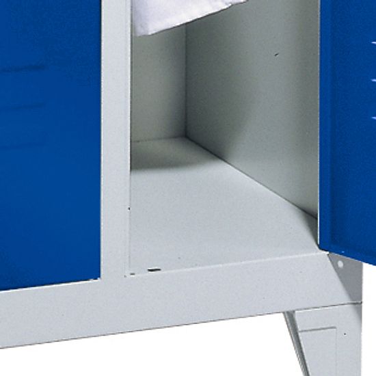 C+P Doppel-Garderobenschrank "S 2000 Classic" mit 15 cm hohen Füssen 185x61x50 cm / 4 Fächer, 30 cm