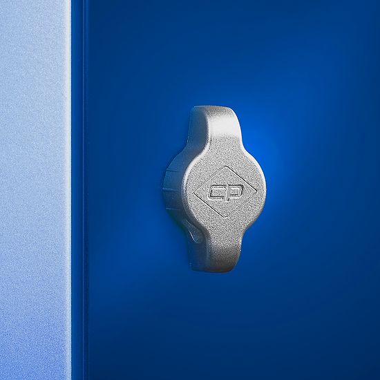 C+P Doppel-Garderobenschrank "S 2000 Classic" mit 15 cm hohen Füssen 185x61x50 cm / 4 Fächer, 30 cm