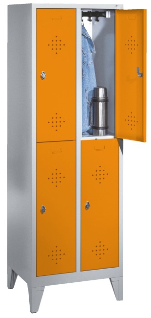 C+P Doppel-Garderobenschrank "S 2000 Classic" mit 15 cm hohen Füssen 185x61x50 cm / 4 Fächer, 30 cm