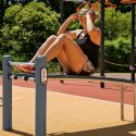 Appareil de fitness en plein air Kompan « Sit-Up Bank »