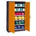 C+P Ballschrank mit Vollblech-Flügeltüren (Typ 3), HxBxT 195x120x50 cm Gelborange (RAL 2000), Anthrazit (RAL 7021), Gleichschliessung, Ergo-Lock Muldengriff
