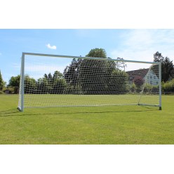 Sport-Thieme Grossfeld-Fussballtor mit klappbarem Netzbügel und Bodenrahmen